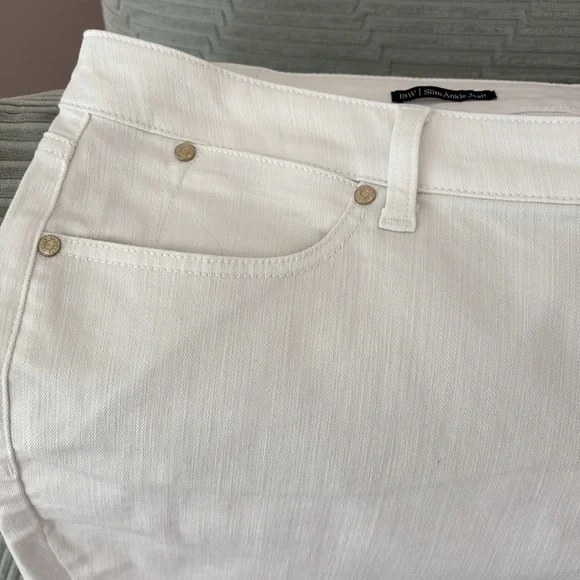 Talbots White Slim Ankle Jeans. Size 18W. Made with 2% Spandex.